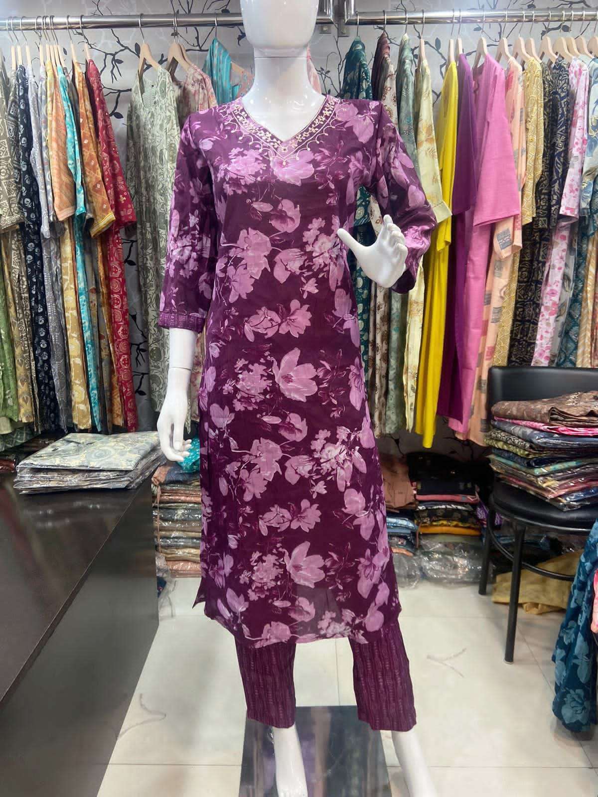 Buy D.no. 5 Muslin Jaipur Kurti Kurta Sets online in India